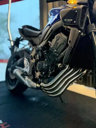 HONDA-CB 650R E-CLUTCH-2026