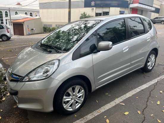 HONDA-FIT-2012