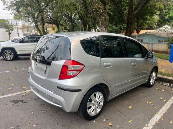HONDA-FIT-2012
