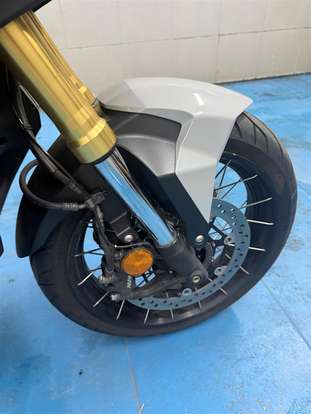 HONDA-X-ADV-2023
