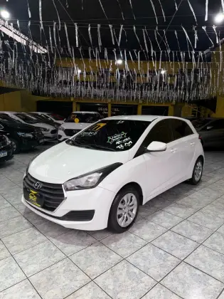 HYUNDAI HB20 1.6 COMFORT PLUS 16V FLEX 4P AUTOMÁTICO