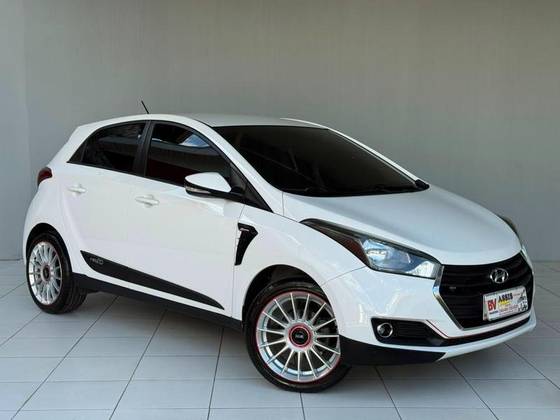 HYUNDAI HB20 1.6 COMFORT PLUS 16V FLEX 4P AUTOMÁTICO