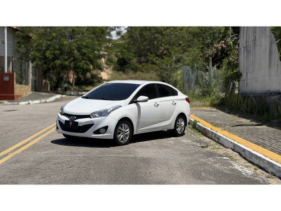 HYUNDAI HB20S 1.6 PREMIUM 16V FLEX 4P AUTOMÁTICO