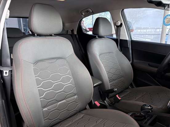 HYUNDAI-HB20X-2021