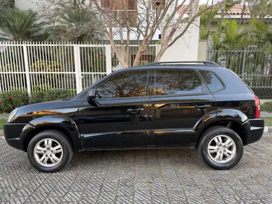 HYUNDAI-TUCSON-2008
