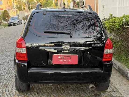 HYUNDAI-TUCSON-2008