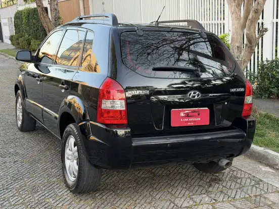 HYUNDAI-TUCSON-2008