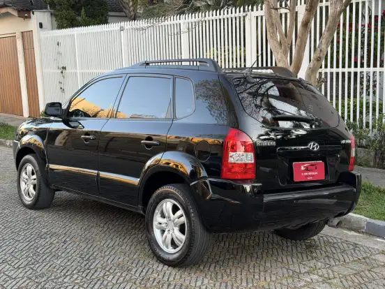 HYUNDAI-TUCSON-2008