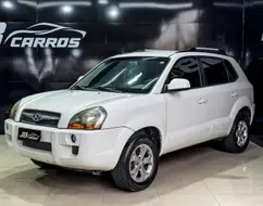 HYUNDAI TUCSON 2.0 MPFI GLS 16V 143CV 2WD FLEX 4P AUTOMÁTICO HYUNDAI TUCSON 2.0 MPFI GLS 16V 143CV 2WD FLEX 4P AUTOMÁTICO