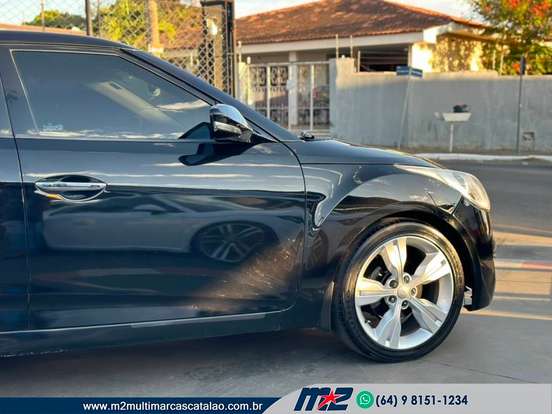 HYUNDAI-VELOSTER-2012