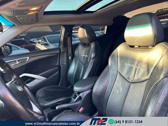 HYUNDAI-VELOSTER-2012