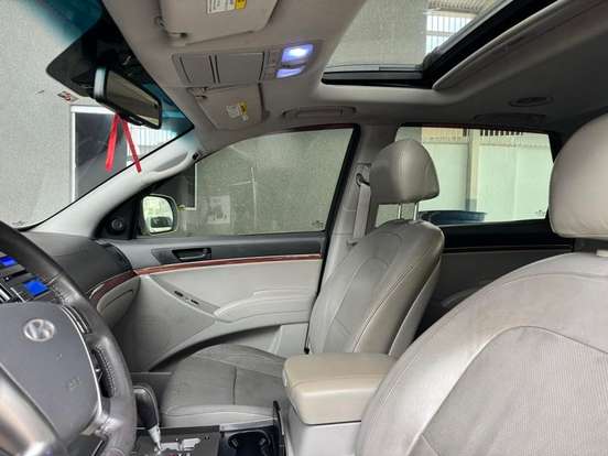 HYUNDAI-VERACRUZ-3.8 V6 GASOLINA 4WD AUTOMÁTICO HYUNDAI-VERACRUZ-2010