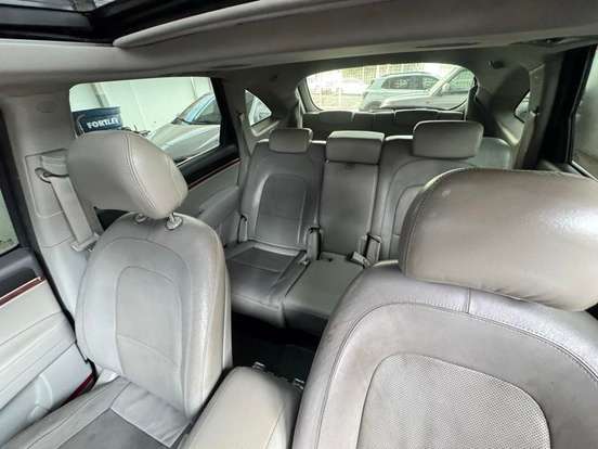 HYUNDAI-VERACRUZ-3.8 V6 GASOLINA 4WD AUTOMÁTICO HYUNDAI-VERACRUZ-2010