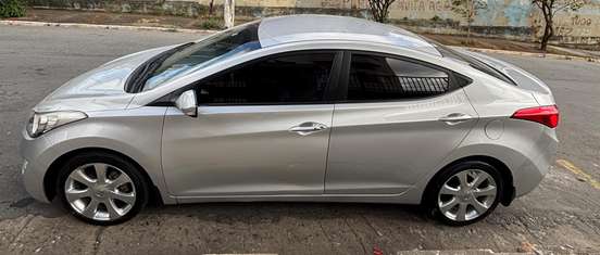 HYUNDAI-ELANTRA-2012