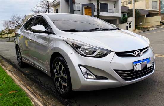 HYUNDAI-ELANTRA-2015