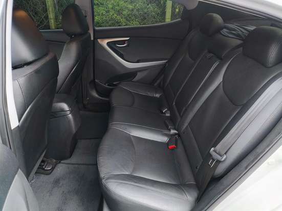 HYUNDAI-ELANTRA-2015