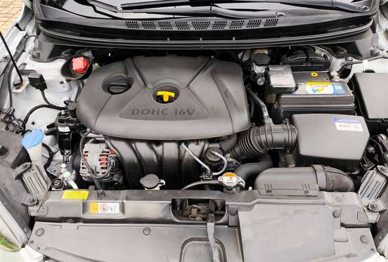 HYUNDAI-ELANTRA-2015