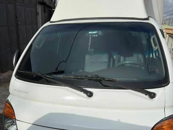 HYUNDAI-HR-2.5 LONGO SEM CAÇAMBA 4X2 16V 130CV TURBO INTERCOOLER DIESEL 2P MANUAL HYUNDAI-HR-2017