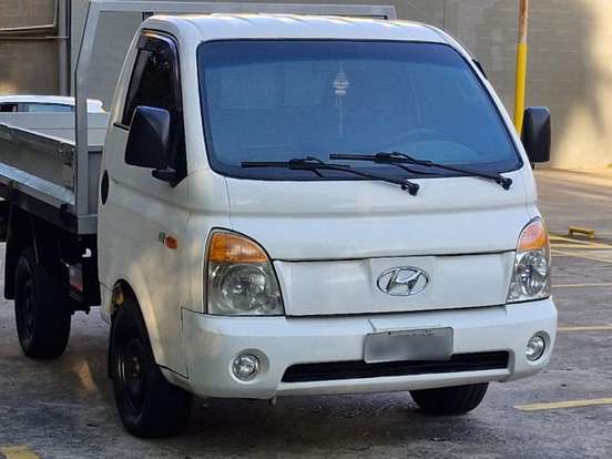 HYUNDAI-HR-2.5 TCI HD LONGO COM CAÇAMBA 4X2 8V 94CV TURBO INTERCOOLER DIESEL 2P MANUAL HYUNDAI-HR-2010