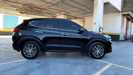 HYUNDAI-TUCSON-2020