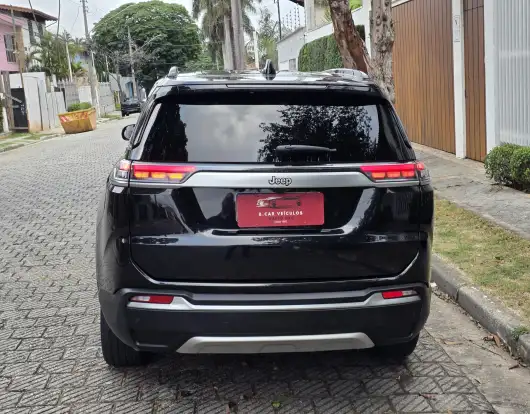 JEEP-COMMANDER-2024