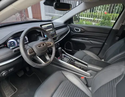 JEEP-COMMANDER-2024