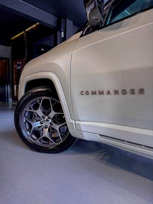 JEEP-COMMANDER-1.3 T270 TURBO FLEX OVERLAND AT6 JEEP-COMMANDER-2023