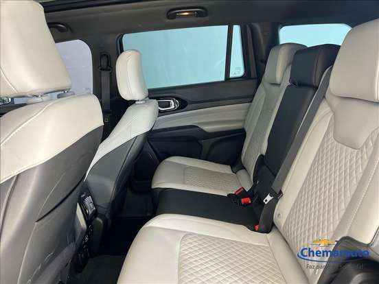JEEP-COMMANDER-2022