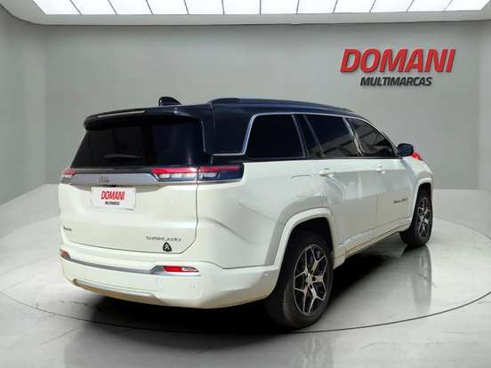 JEEP-COMMANDER-2022