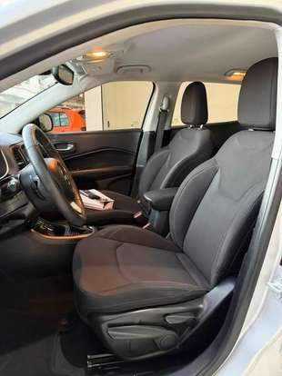 JEEP-COMPASS-2.0 16V DIESEL LONGITUDE 4X4 AUTOMÁTICO JEEP-COMPASS-2017