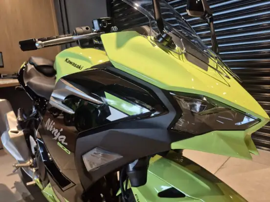KAWASAKI-NINJA 500 SE-2025