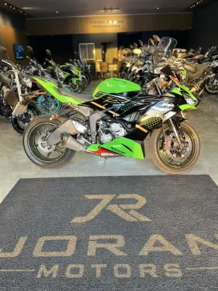 KAWASAKI NINJA ZX-6R 