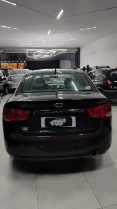 KIA-CERATO-1.6 SX3 16V GASOLINA 4P MANUAL KIA-CERATO-2010