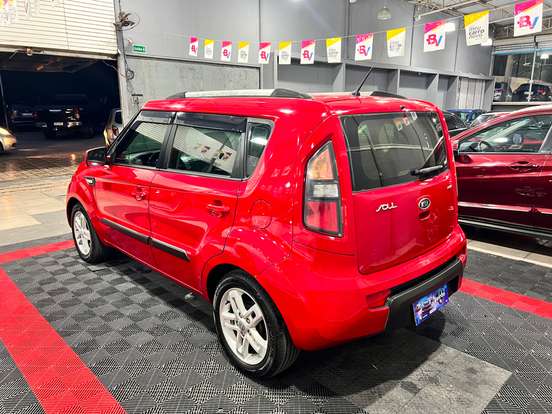 KIA-SOUL-2011