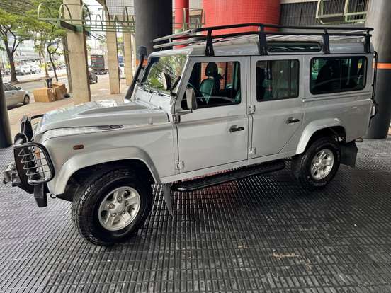 LAND ROVER-DEFENDER-2.4 110 SW 4X4 TURBO DIESEL 4P MANUAL LAND ROVER-DEFENDER-2010