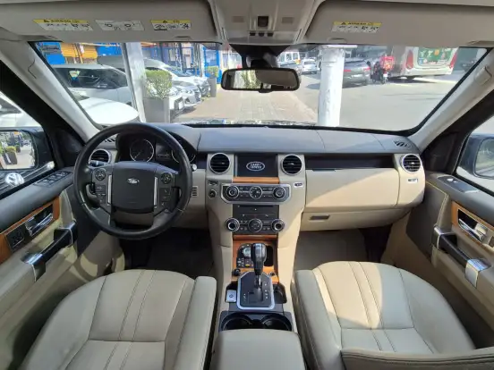 LAND ROVER-DISCOVERY 4-5.0 V8 GASOLINA HSE 4WD AUTOMÁTICO LAND ROVER-DISCOVERY 4-2013