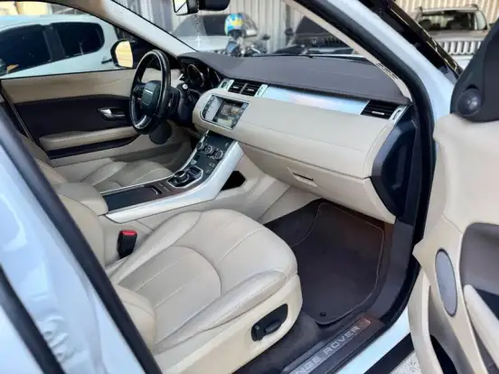 LAND ROVER-RANGE ROVER EVOQUE-2.0 16V TD4 TURBO DIESEL SE 4WD 4P AUTOMÁTICO LAND ROVER-RANGE ROVER EVOQUE-2017