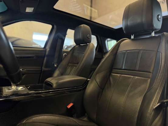 LAND ROVER-RANGE ROVER EVOQUE-2.0 P250 FLEX R-DYNAMIC SE AWD AUTOMÁTICO LAND ROVER-RANGE ROVER EVOQUE-2019