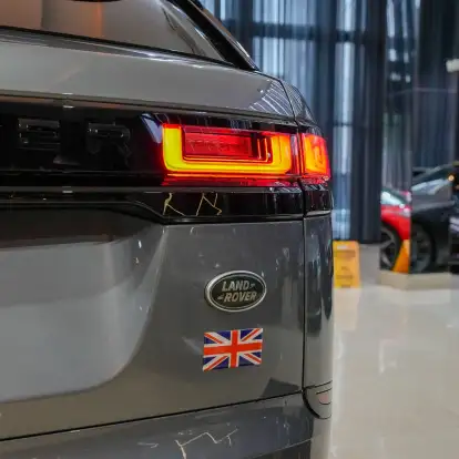 LAND ROVER-RANGE ROVER VELAR-2.0 P400E PHEV R-DYNAMIC HSE AUTOMÁTICO LAND ROVER-RANGE ROVER VELAR-2023