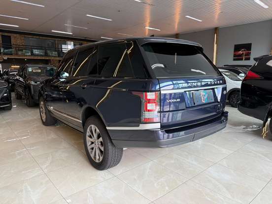 LAND ROVER-RANGE ROVER VOGUE-3.0 TDV6 4X4 24V TURBO DIESEL 4P AUTOMÁTICO LAND ROVER-RANGE ROVER VOGUE-2017