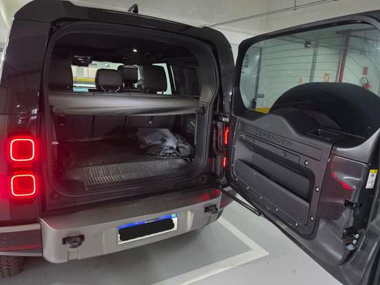 LAND ROVER-DEFENDER-2024