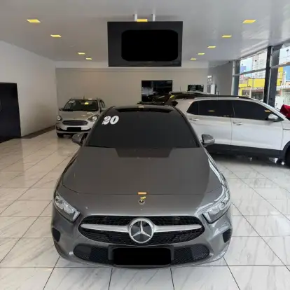 MERCEDES-BENZ-A 200-2020