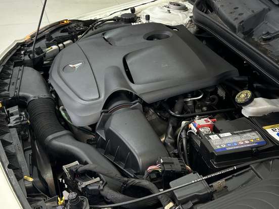 MERCEDES-BENZ-A 200-1.6 TURBO URBAN 16V GASOLINA 4P AUTOMÁTICO MERCEDES-BENZ-A 200-2014