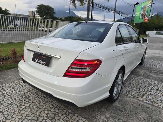 MERCEDES-BENZ-C 200-1.8 CGI AVANTGARDE 16V GASOLINA 4P AUTOMÁTICO MERCEDES-BENZ-C 200-2014