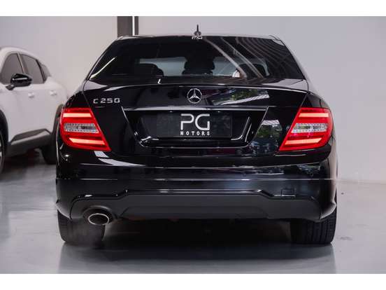 MERCEDES-BENZ-C 250-2.0 CGI SPORT TURBO 16V GASOLINA 4P AUTOMÁTICO MERCEDES-BENZ-C 250-2013