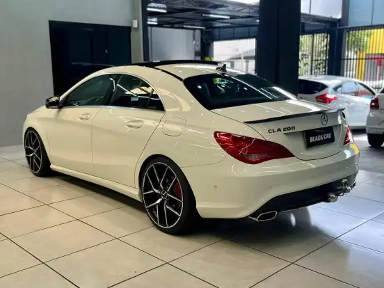 MERCEDES-BENZ-CLA 200-1.6 VISION 16V FLEX 4P AUTOMÁTICO MERCEDES-BENZ-CLA 200-2015