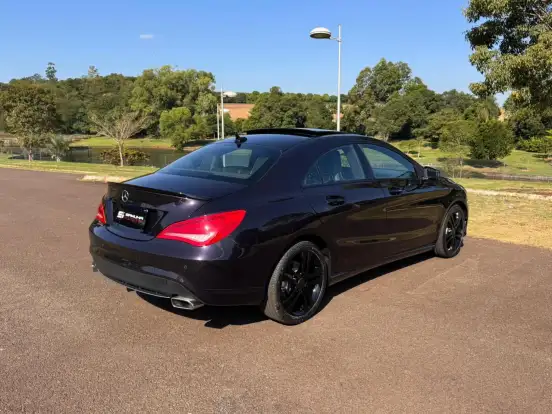 MERCEDES-BENZ-CLA 200-1.6 VISION 16V FLEX 4P AUTOMÁTICO MERCEDES-BENZ-CLA 200-2014