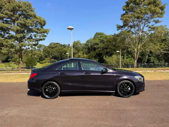 MERCEDES-BENZ-CLA 200-1.6 VISION 16V FLEX 4P AUTOMÁTICO MERCEDES-BENZ-CLA 200-2014