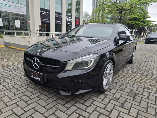 MERCEDES-BENZ-CLA 200-2015
