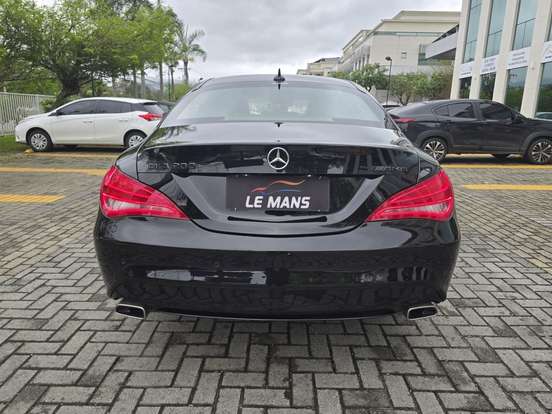 MERCEDES-BENZ-CLA 200-1.6 URBAN 16V FLEX 4P AUTOMÁTICO MERCEDES-BENZ-CLA 200-2015